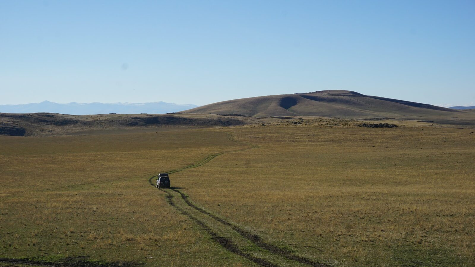 Einsamer Track in Georgien