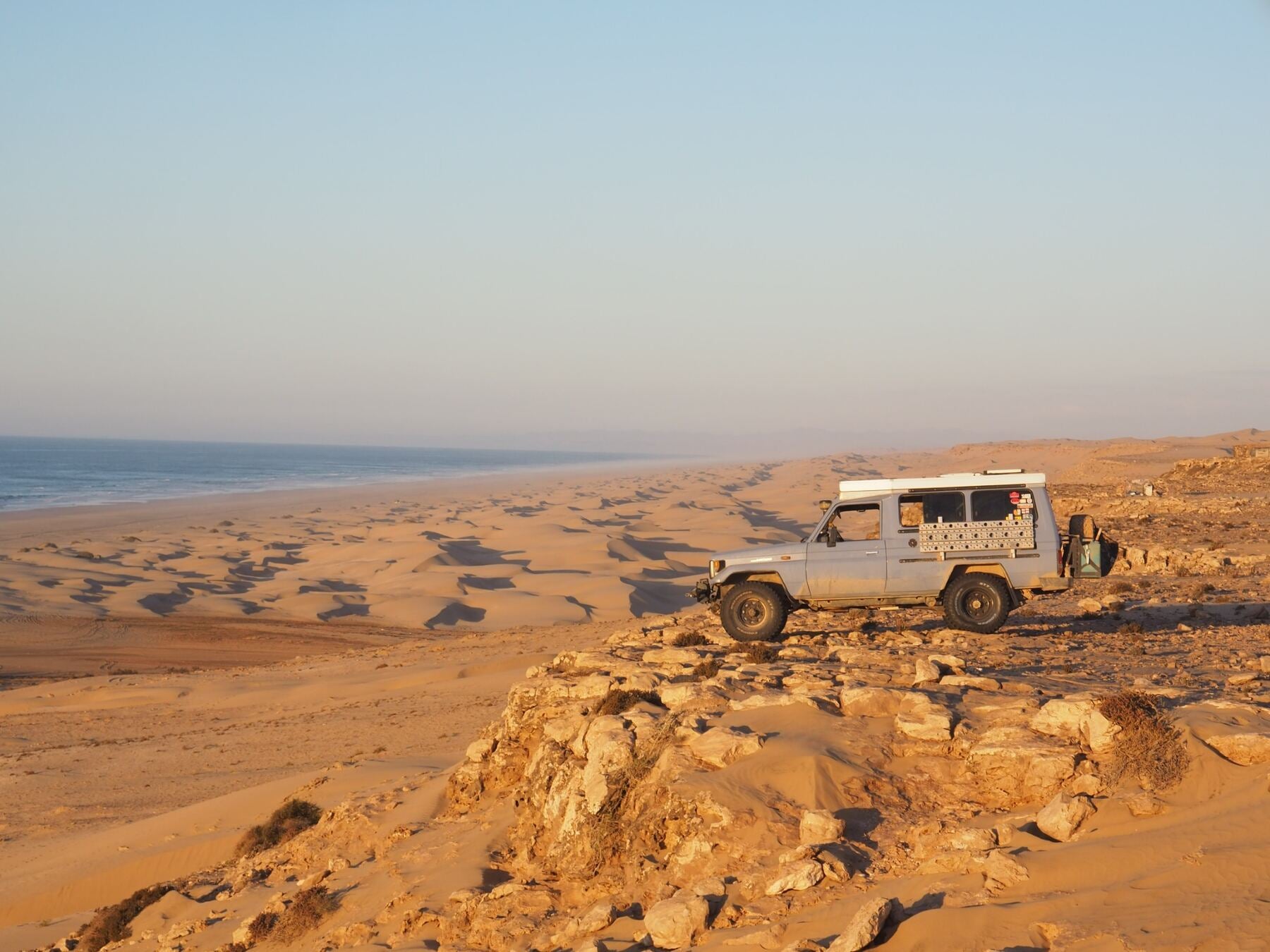 Land Cruiser an der Atlantikküste